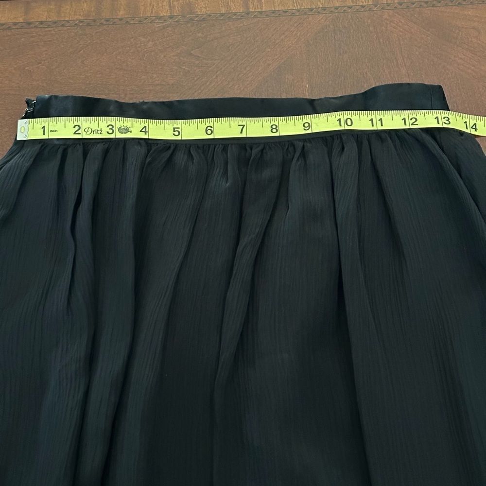 Banana Republic Women’s drapey asymmetrical midi 100% silk size 2 in black new - Picture 5 of 6